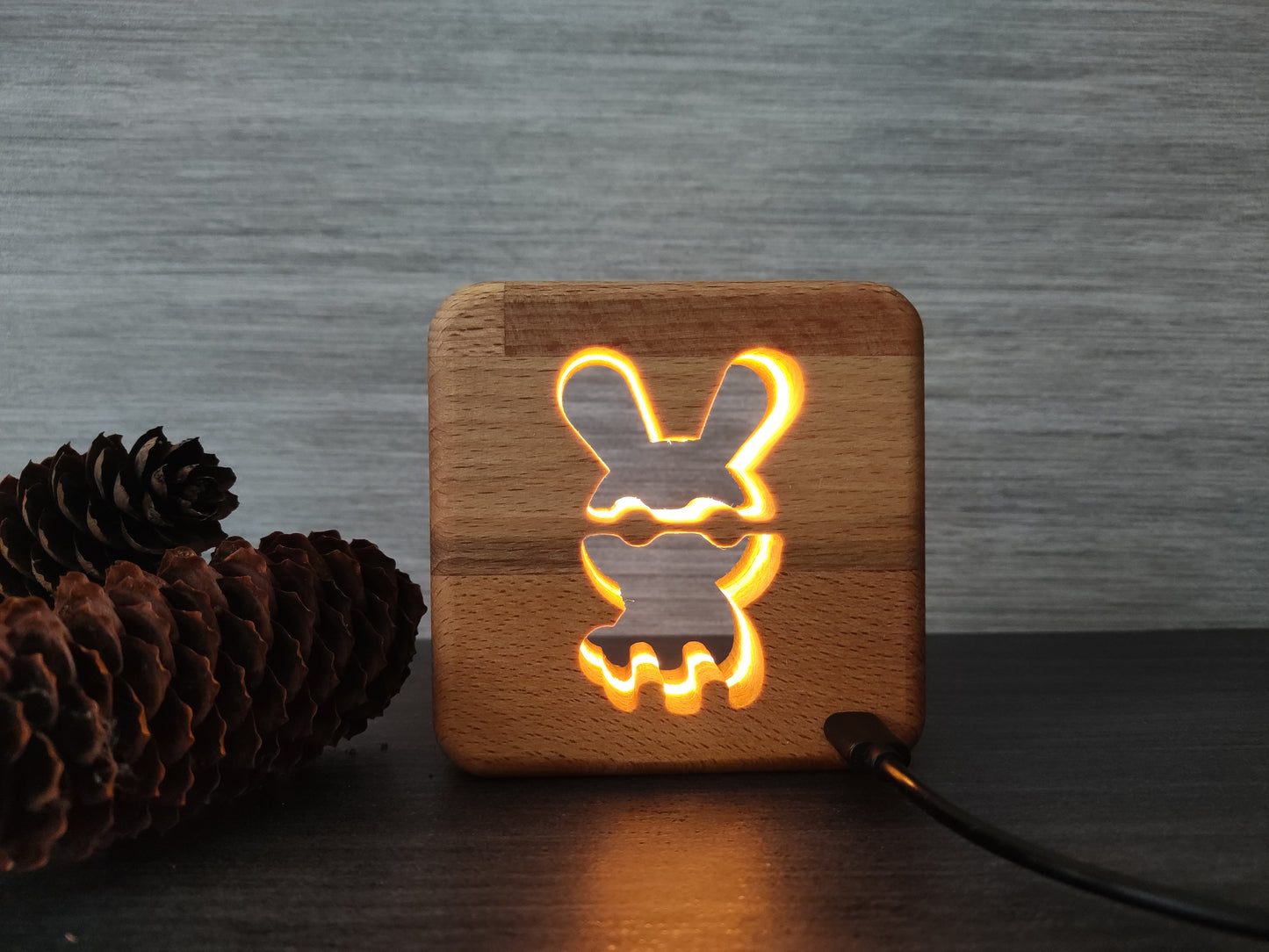 Hase (von vorne) Holz LED Nachtlicht / Dekoration