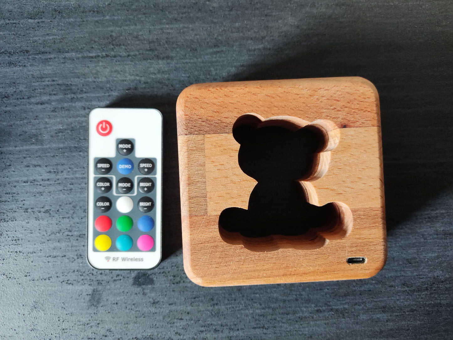 Teddybär Holz LED Nachtlicht / Dekoration mit Fernbedienung / Farbsteuerung