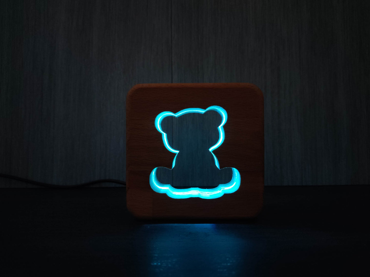 Teddybär Holz LED Nachtlicht / Dekoration mit Fernbedienung / Farbsteuerung
