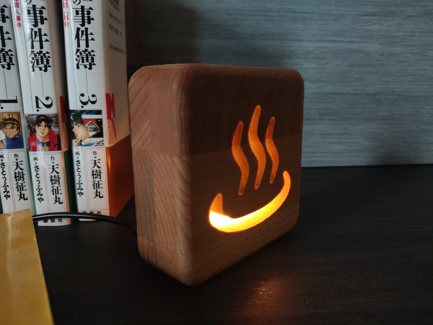 Japanischer Onsen Holz LED Nachtlicht / Dekoration