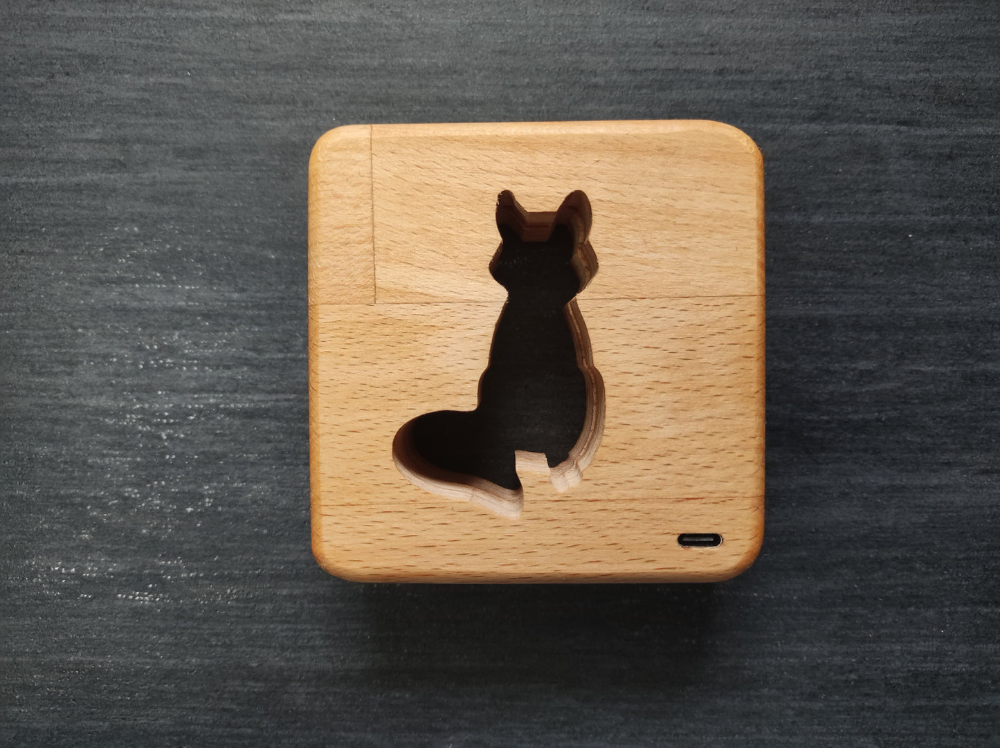 Fuchs (sitzend) Holz LED Nachtlicht / Dekoration