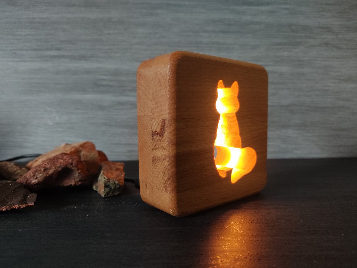 Fuchs (sitzend) Holz LED Nachtlicht / Dekoration