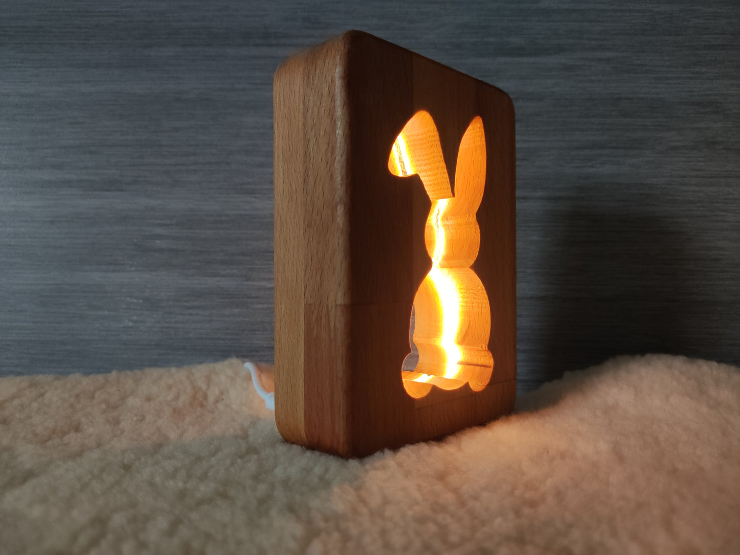 Hase Holz LED Nachtlicht / Dekoration