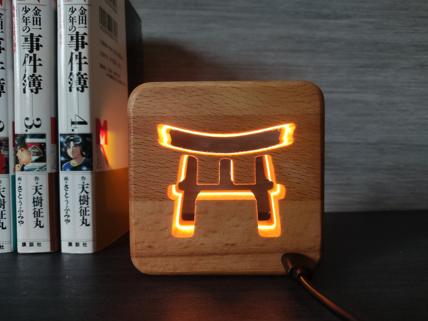 Japanisches Torii Holz LED Nachtlicht / Dekoration