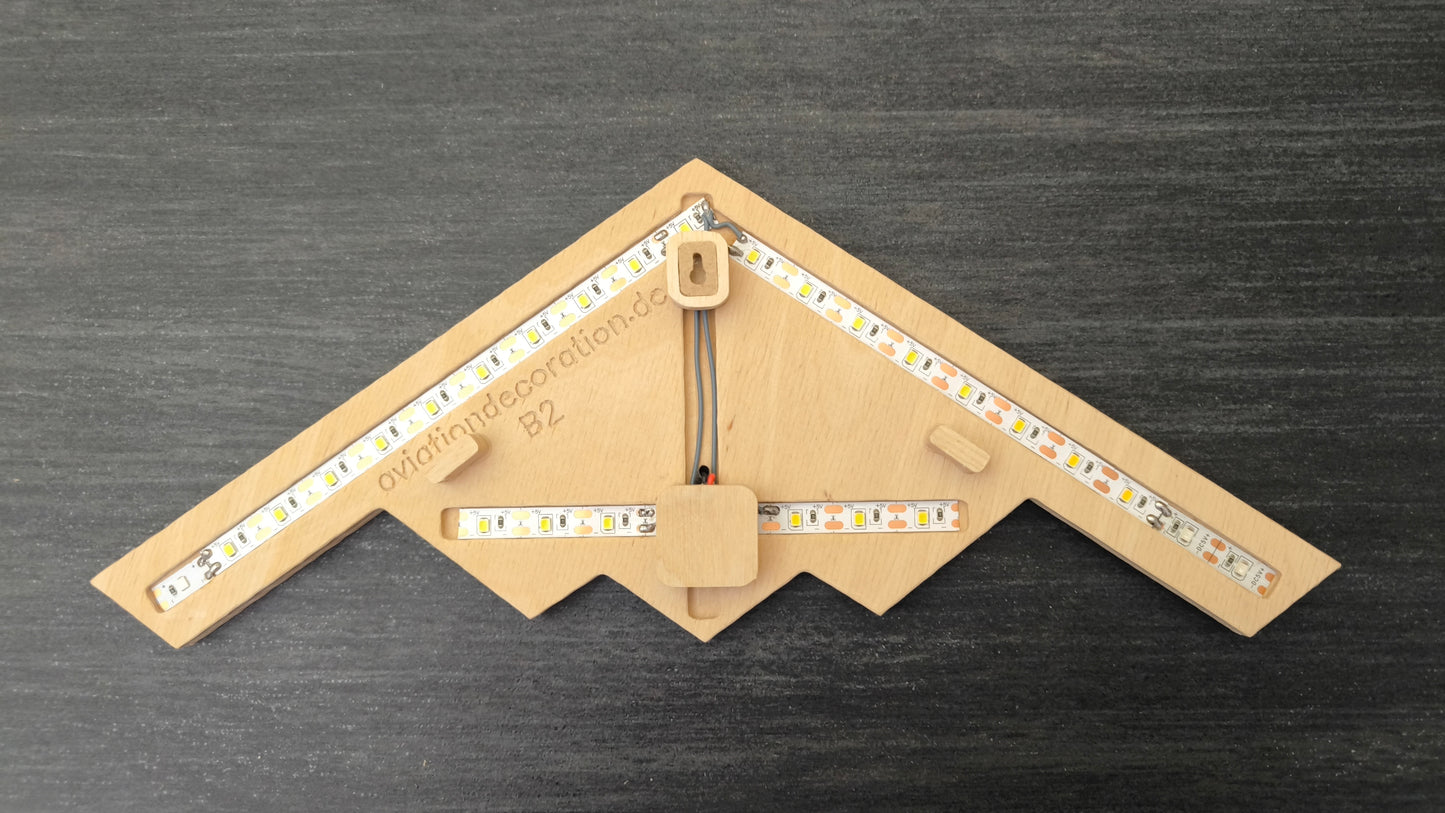 B2 Spirit Bomber Holz LED Wanddekoration / Nachtlicht