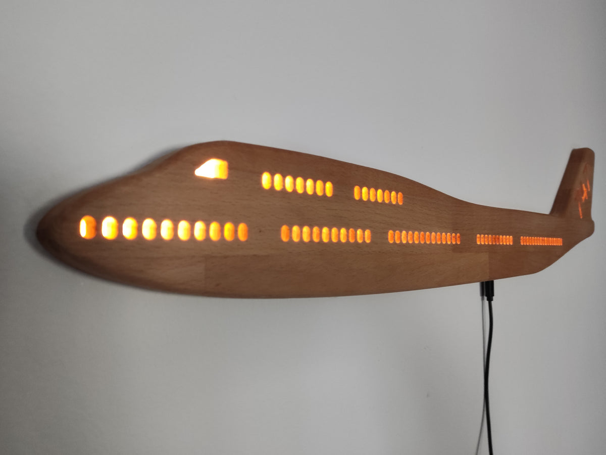 Boeing B747 Queen of the Skies (1:150) LED Wall Decoration