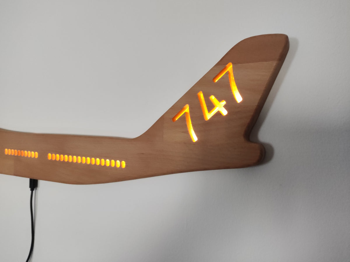 Boeing B747 Queen of the Skies (1:150) LED Wall Decoration