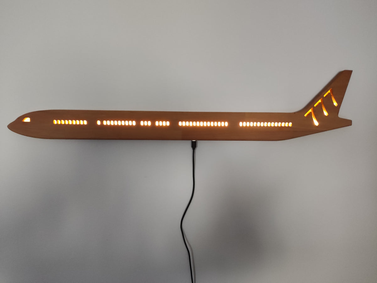 Boeing B777 (1:150) Holz LED Wanddekoration / Nachtlicht