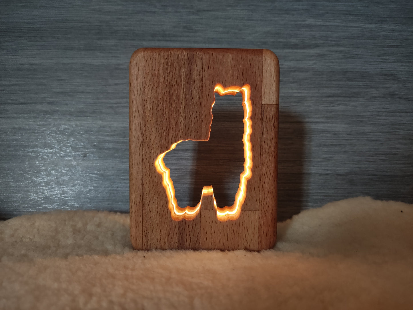 Alpaka LED Nachtlicht - Alpaka Holz LED Dekoration