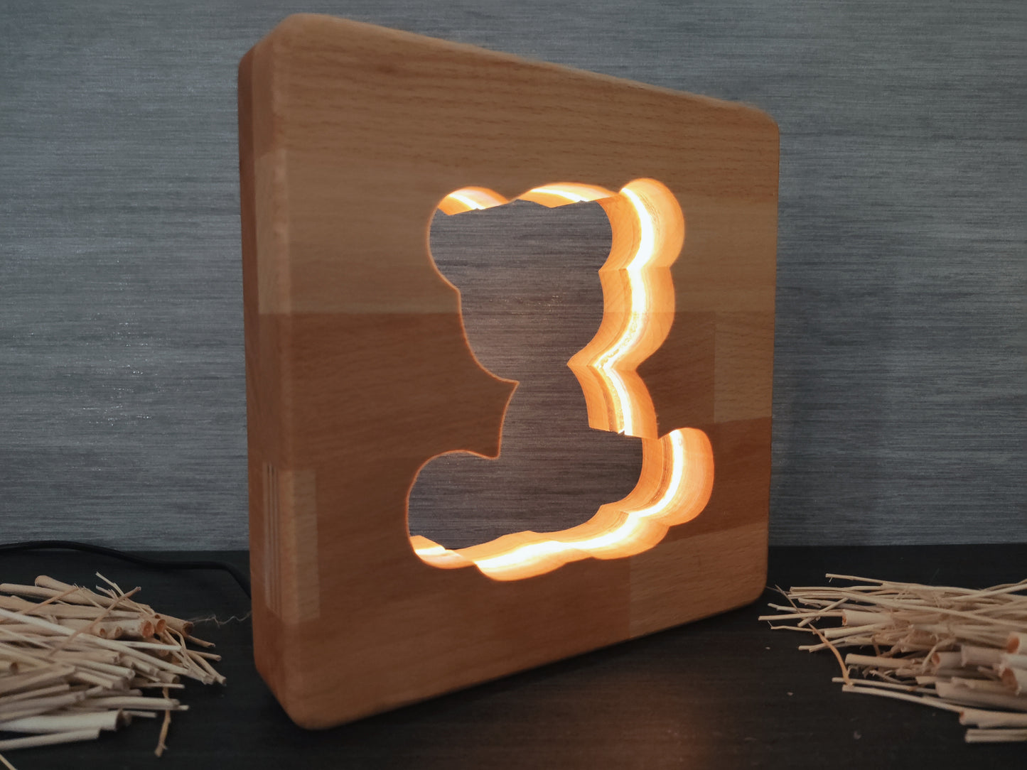 XXL Teddy Bär Deko Holz LED Nachtlicht / Tischlicht, 19cm x 19cm