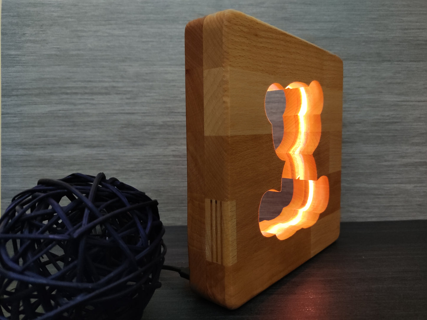 XXL Teddy Bär Deko Holz LED Nachtlicht / Tischlicht, 19cm x 19cm
