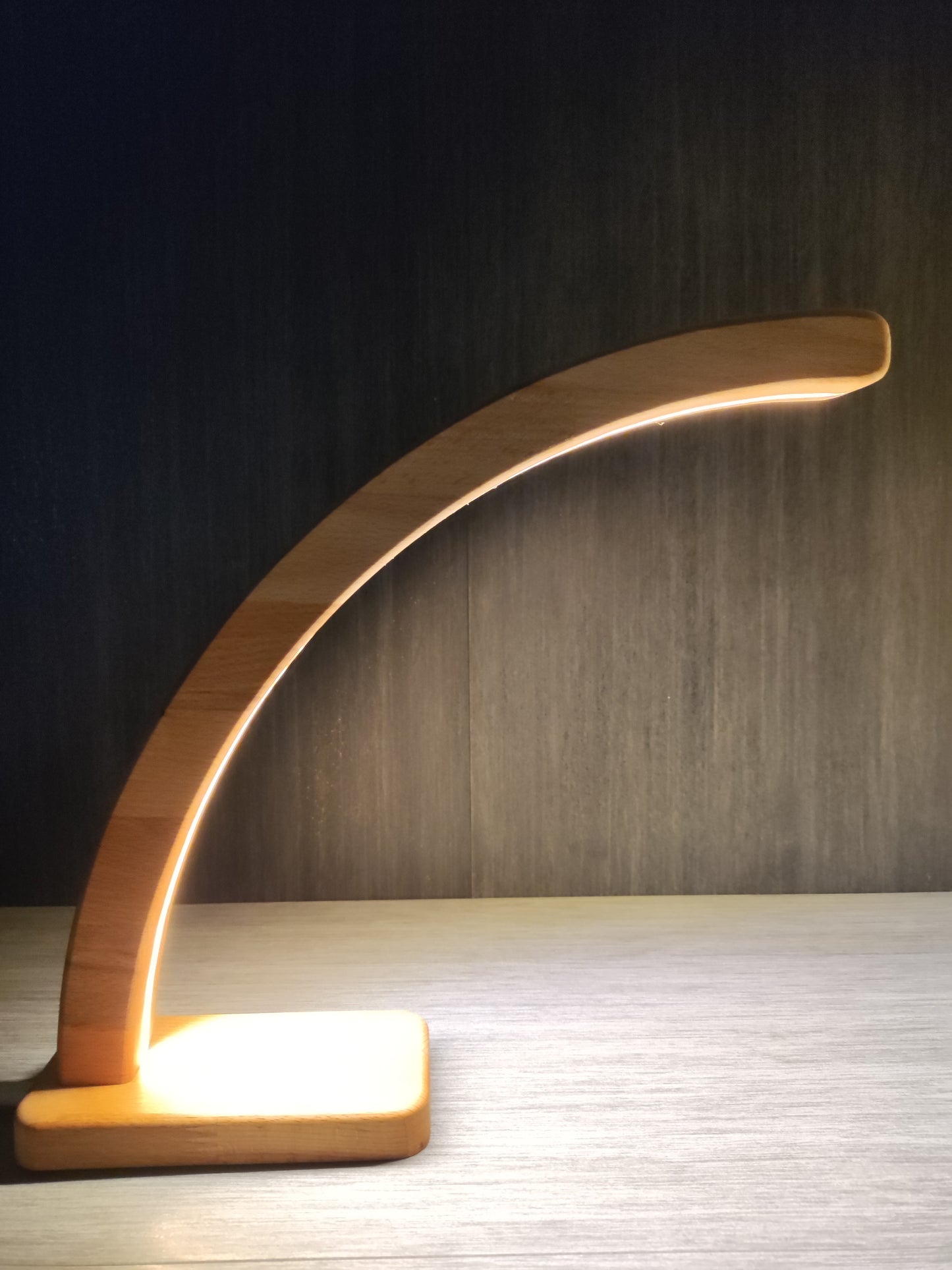 Arch / Curve (3cm) LED Desk lamp