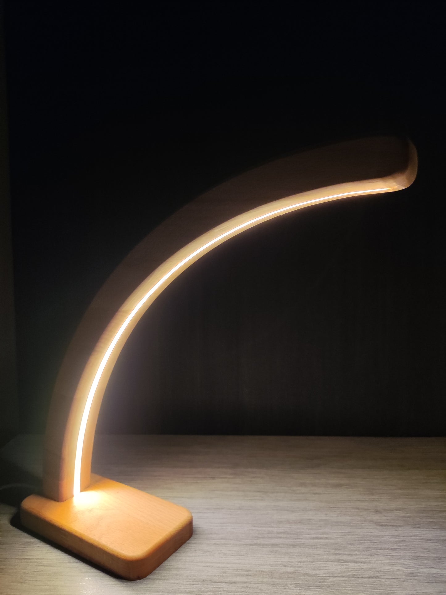 Arch / Curve (3cm) LED Desk lamp