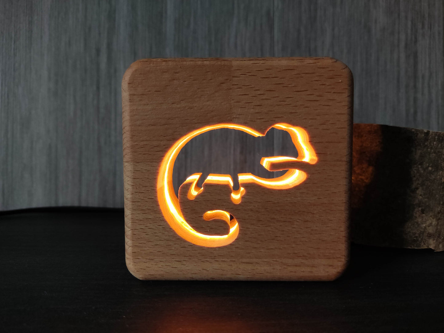 Chameleon Holz LED Nachtlicht / Dekoration
