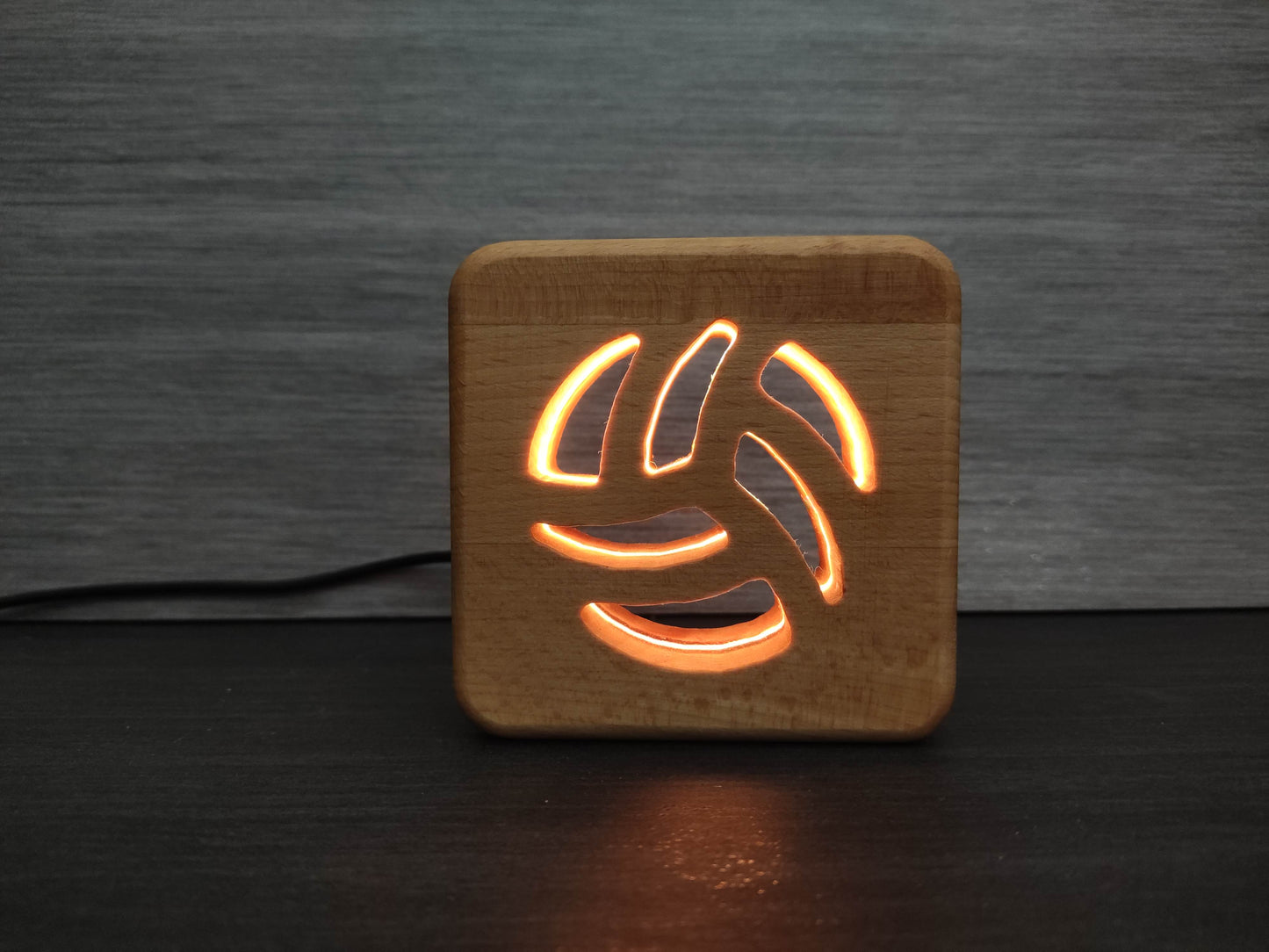 Volleyball Holz LED Nachtlicht / Dekoration