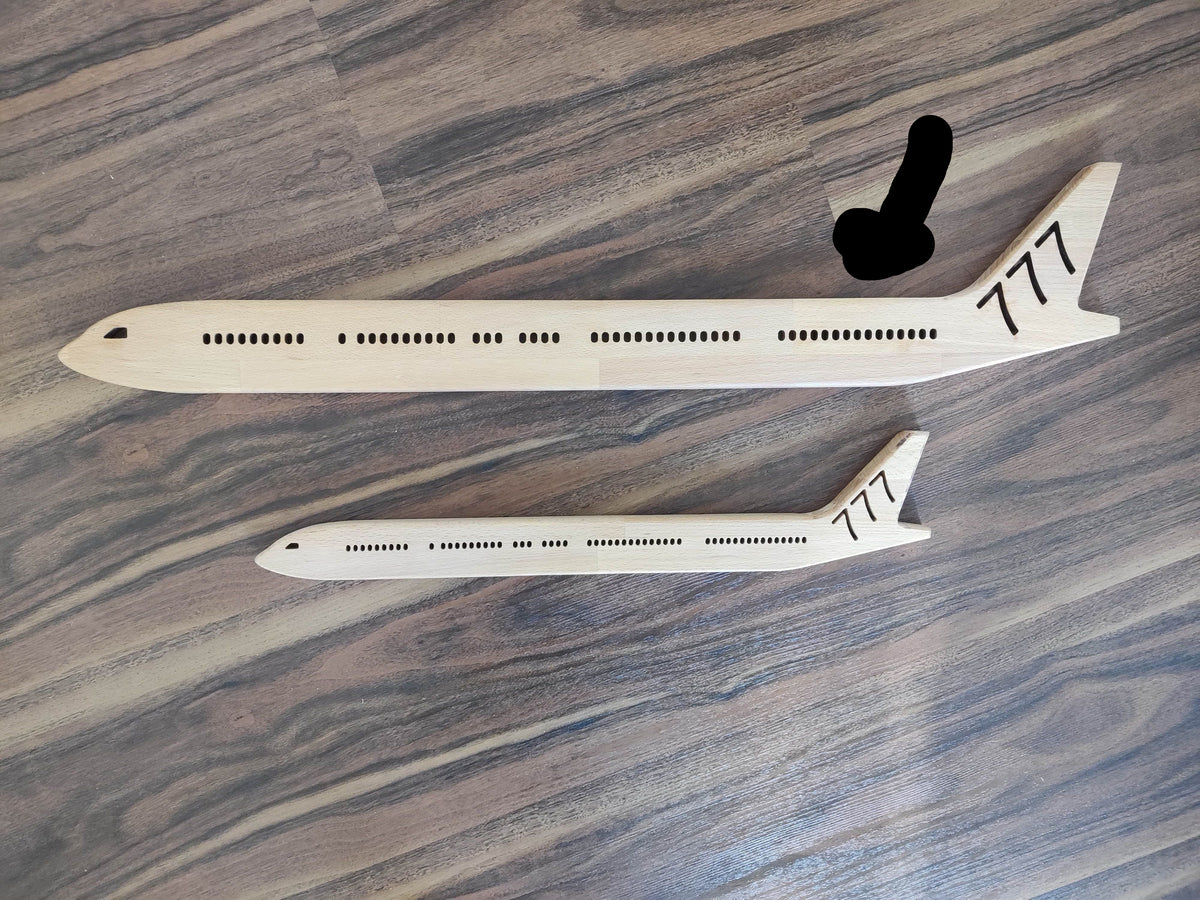 Boeing B777 XXL (1:97) Holz LED Wanddekoration / Nachtlicht