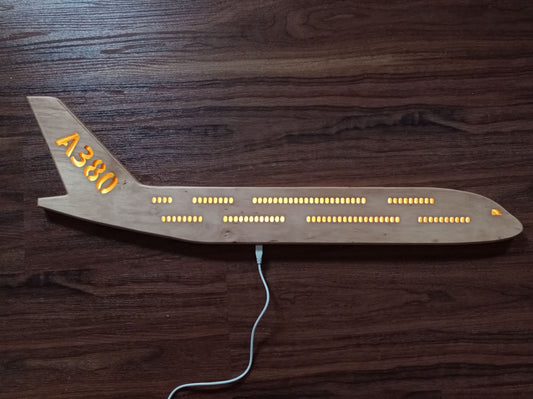 Airbus A380 (1:150) Holz LED Wanddekoration / Nachtlicht