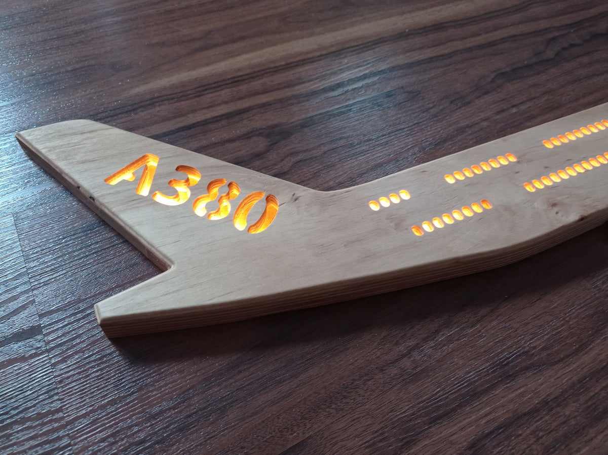 Airbus A380 XXL (1:97) Holz LED Wanddekoration / Nachtlicht