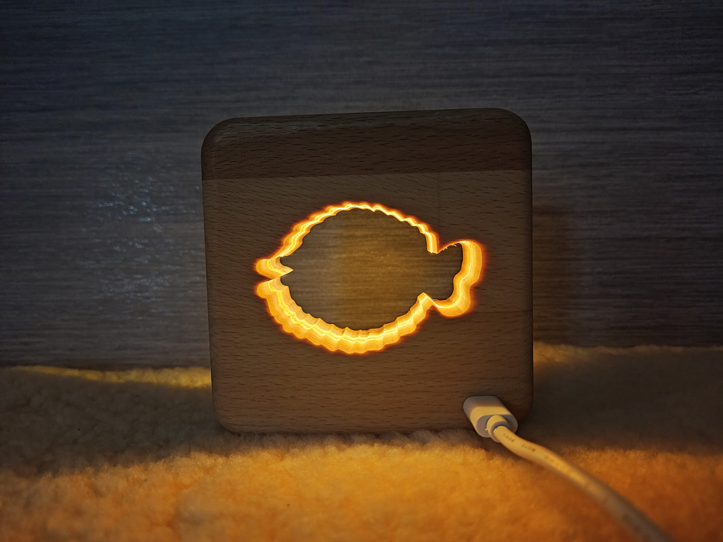 Kugelfisch Holz LED Nachtlicht / Dekoration