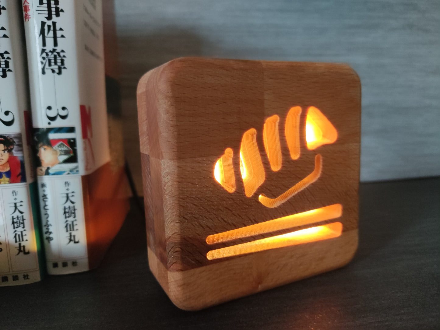 Japanisches Sushi mit Stäbchen Holz LED Nachtlicht / Dekoration