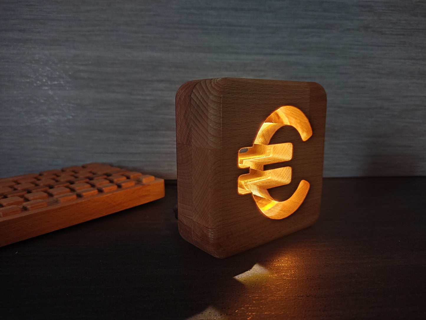 Euro Sign LED Nightlamp