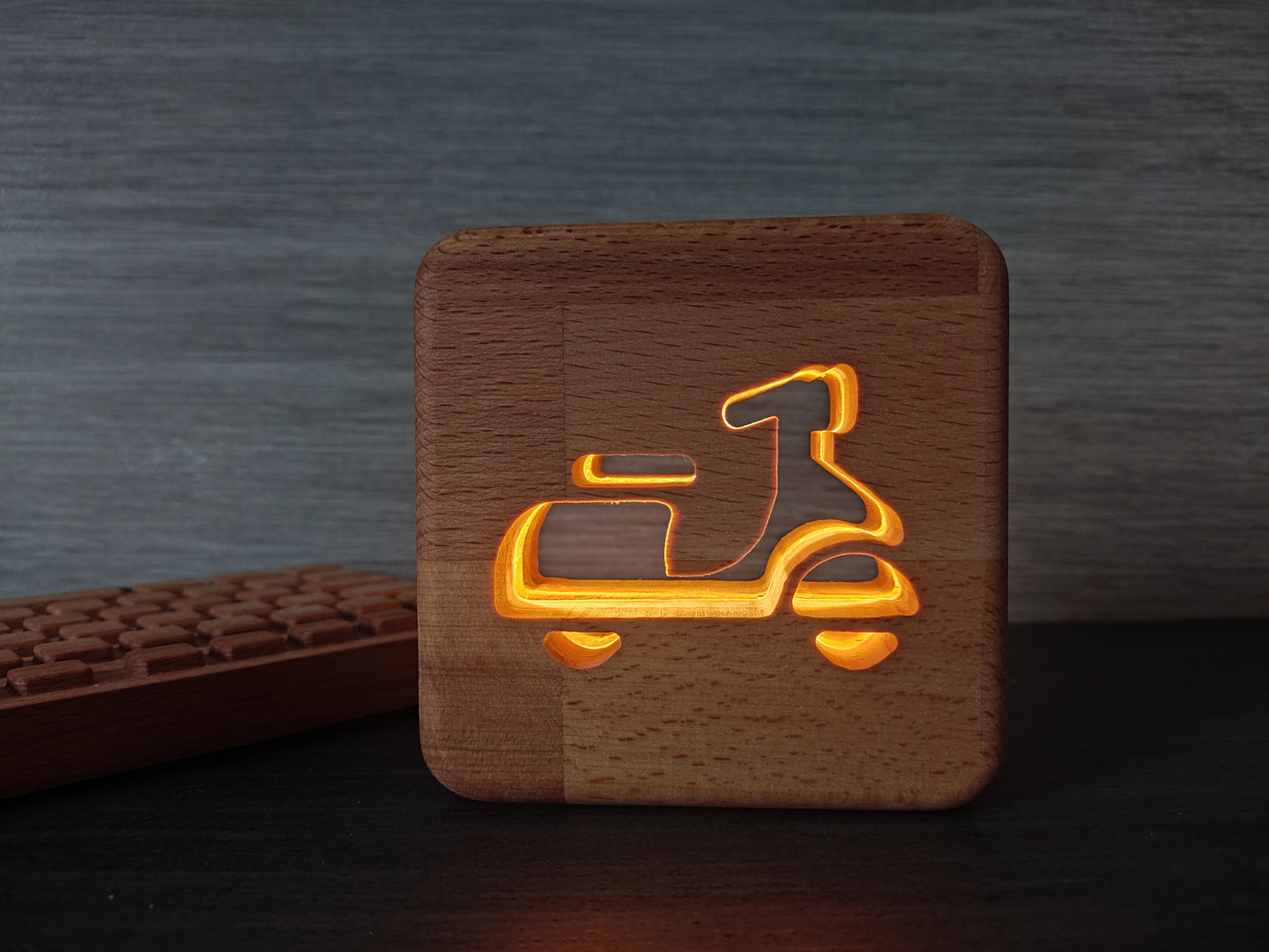 Vespa / Roller Holz LED Nachtlicht / Dekoration