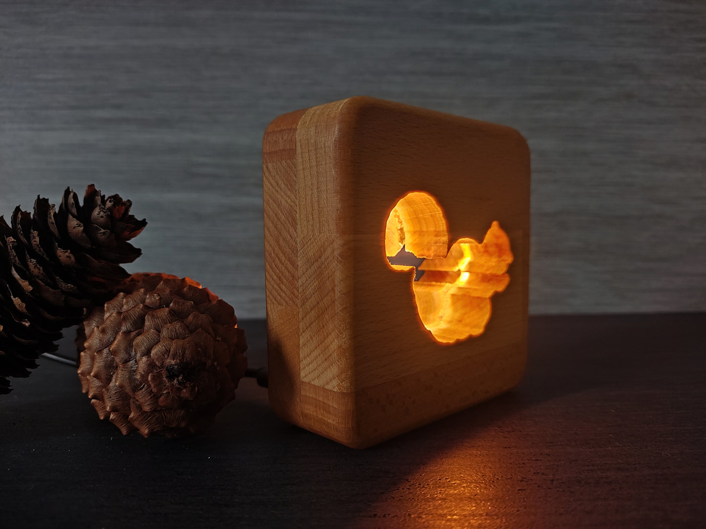 Eichhörnchen Holz LED Nachtlicht / Dekoration
