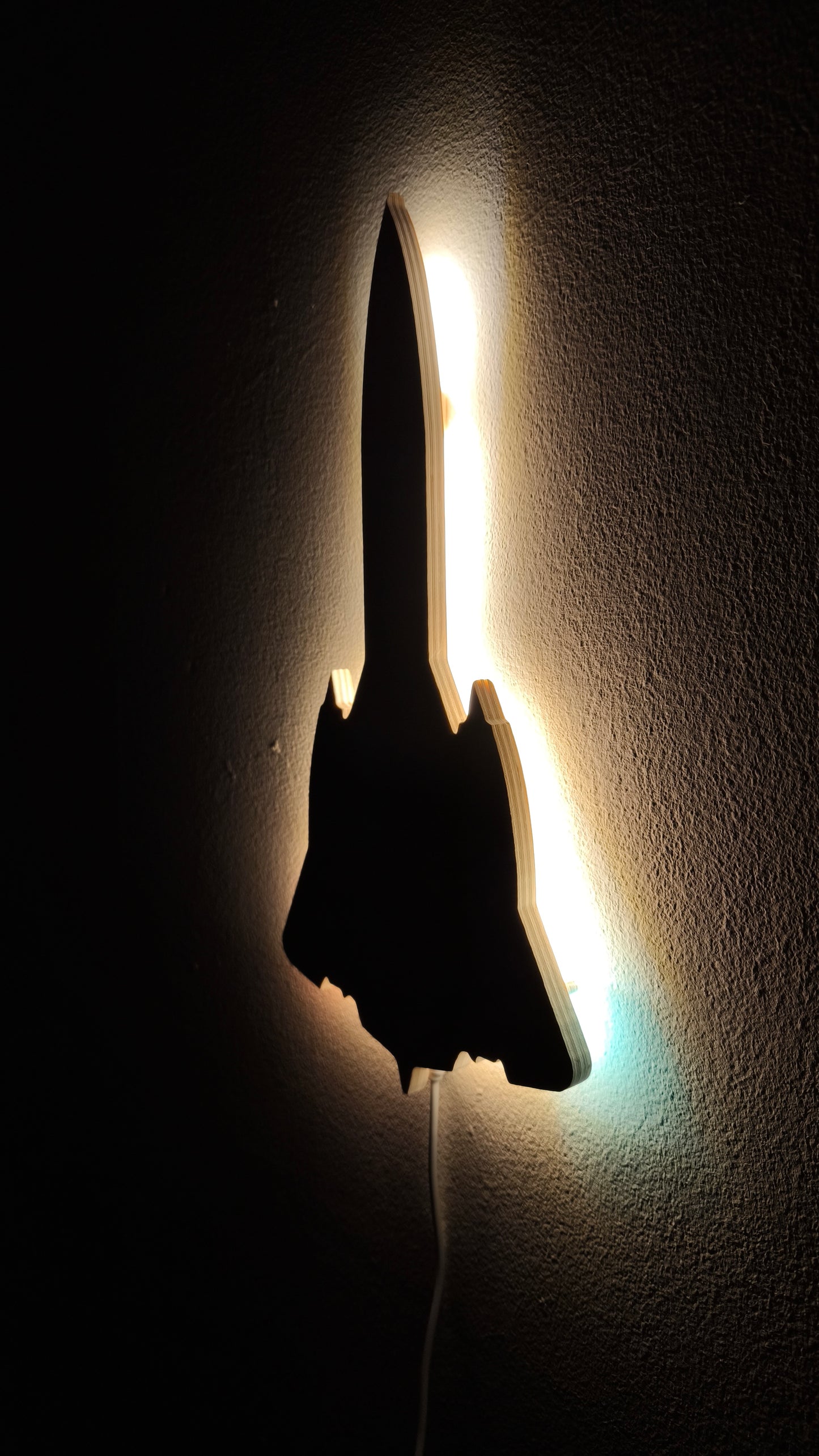 SR71 Blackbird Holz LED Wanddekoration / Nachtlicht