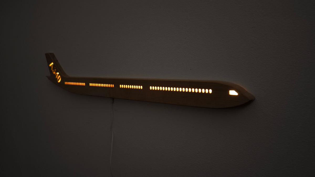 Airbus A340 A340-600 XXL (1:97)  LED Wall Decoration